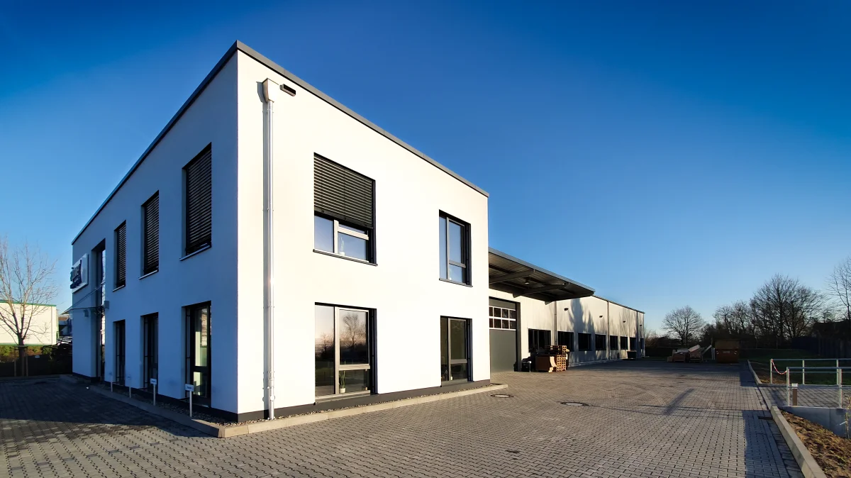 Neubau eines Verwaltungsgebäudes mit Lager- und Produktionshalle - airpower europe GmbH