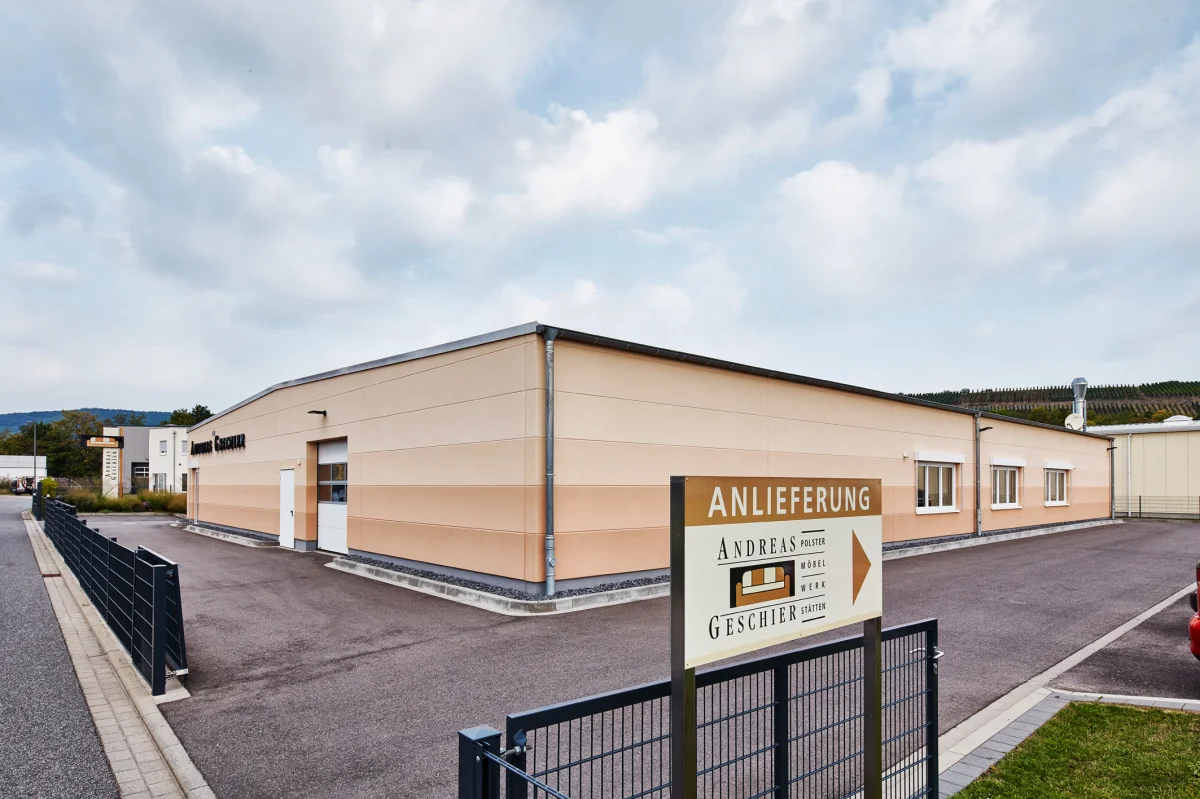 Neubau einer Polstermöbelwerkstatt mit Verwaltung - Andreas Geschier Polstermöbel-Werkstätten