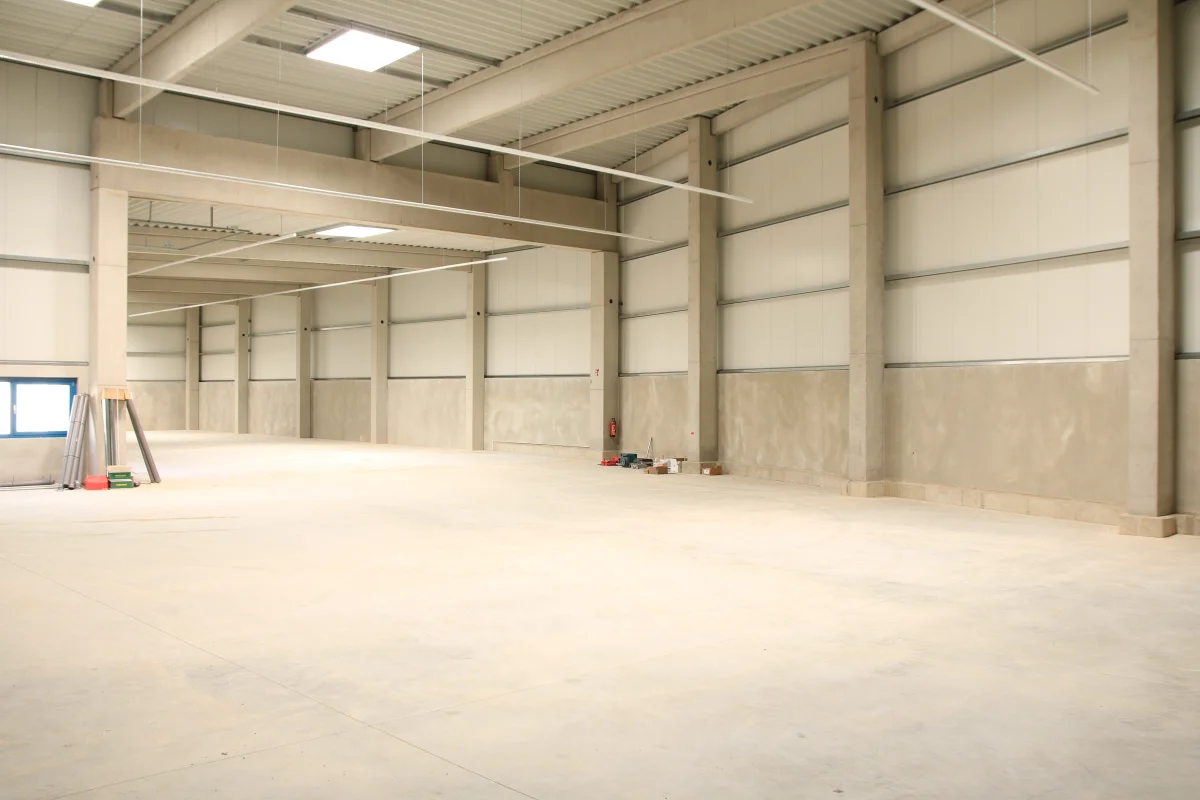 Neubau einer Lagerhalle mit Krananlage - Breitfort Druckguss GmbH & Co. KG
