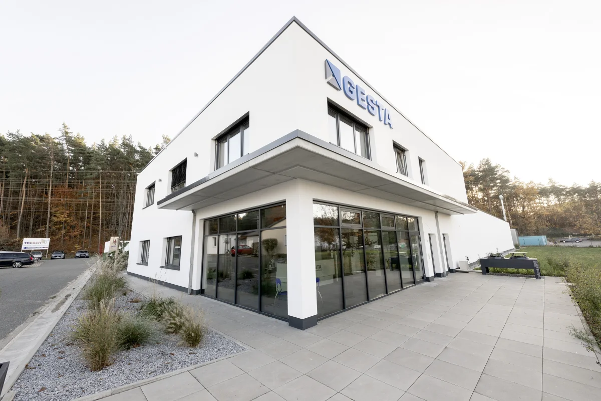 Büro- & Produktion Gebäude - Brett Einrichtung GmbH