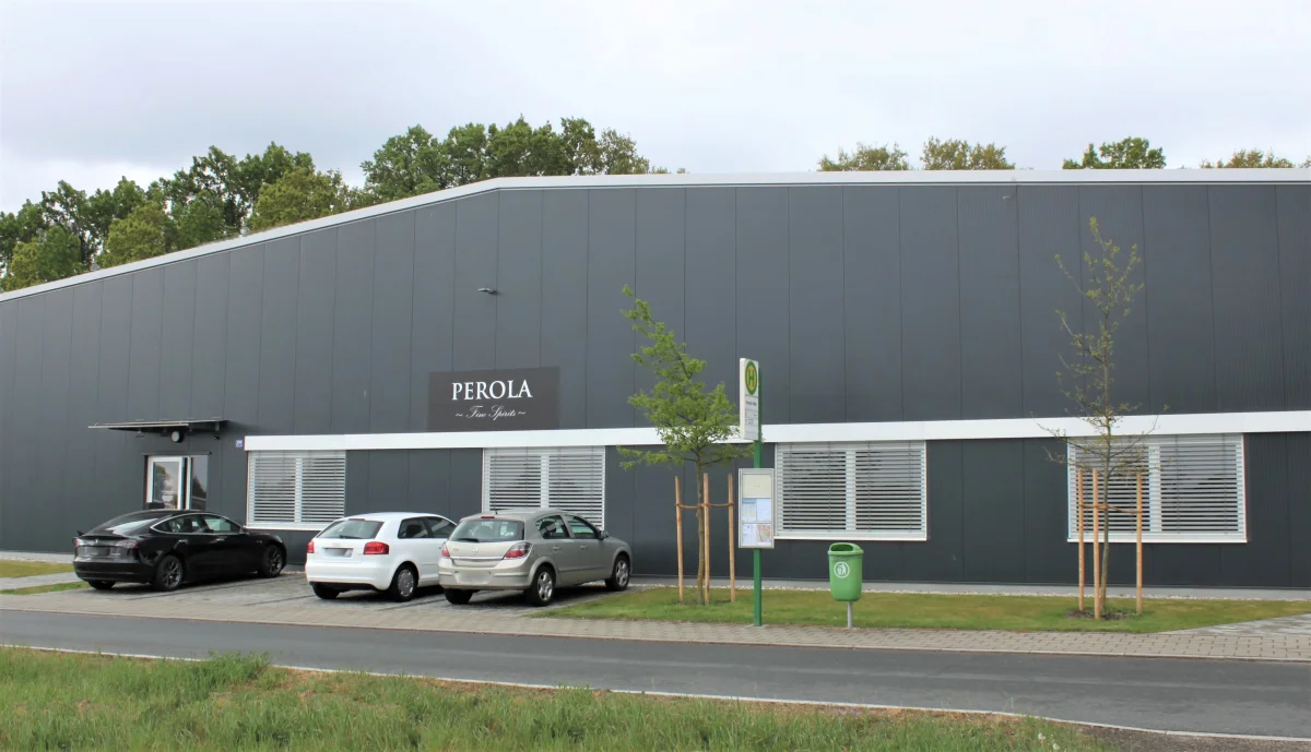 Neubau einer Gewerbehalle mit Büro - Familie Sperber