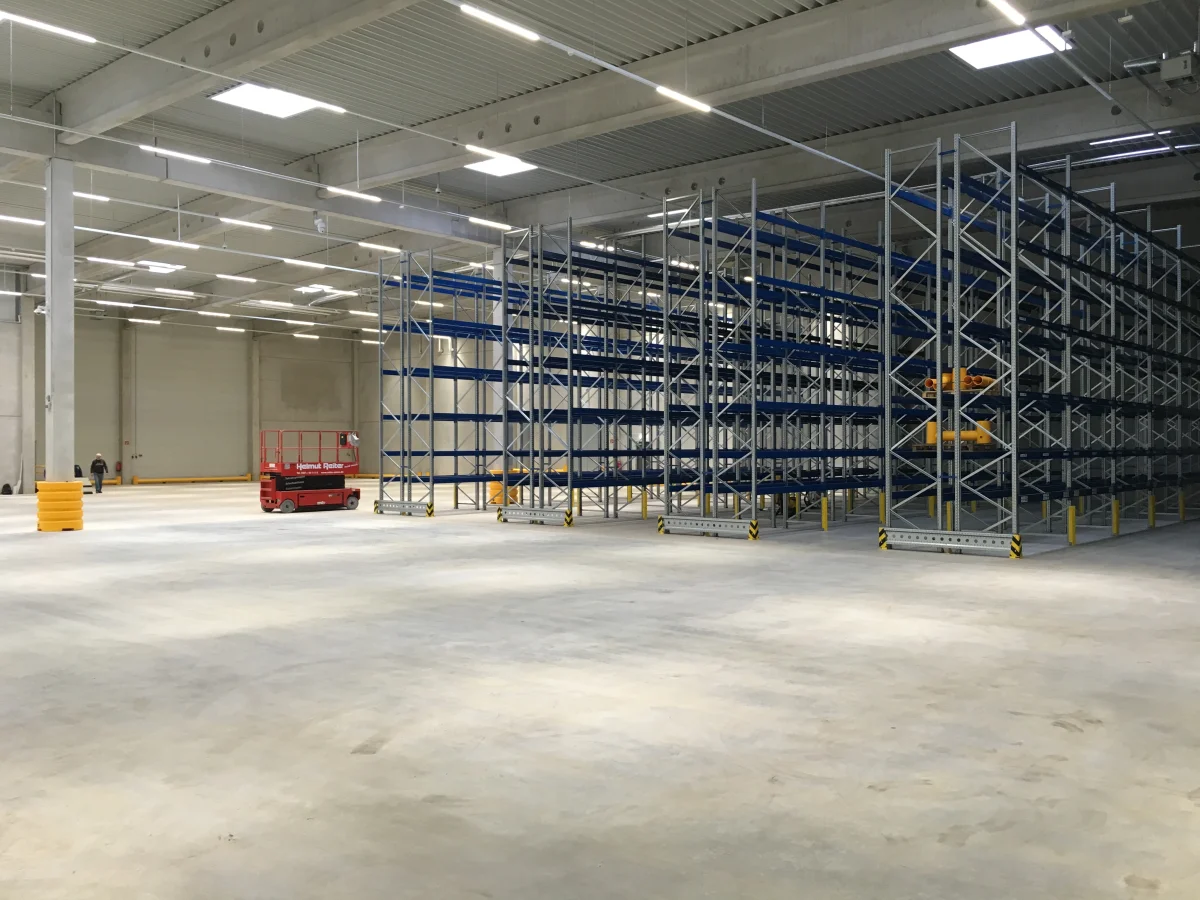 Logistikzentrum mit Verwaltungs- & Sozialtrakt - Gebr. Taskin Logistics GmbH