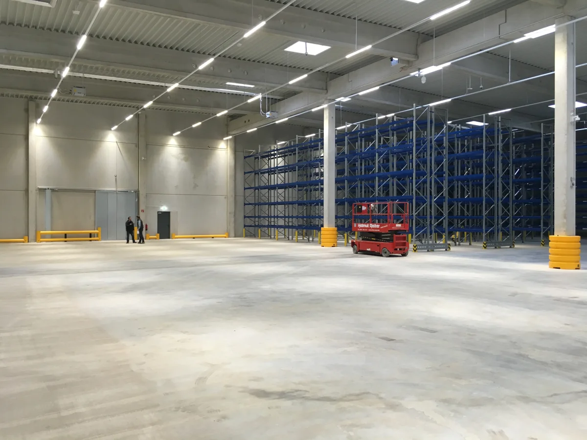 Logistikzentrum mit Verwaltungs- & Sozialtrakt - Gebr. Taskin Logistics GmbH