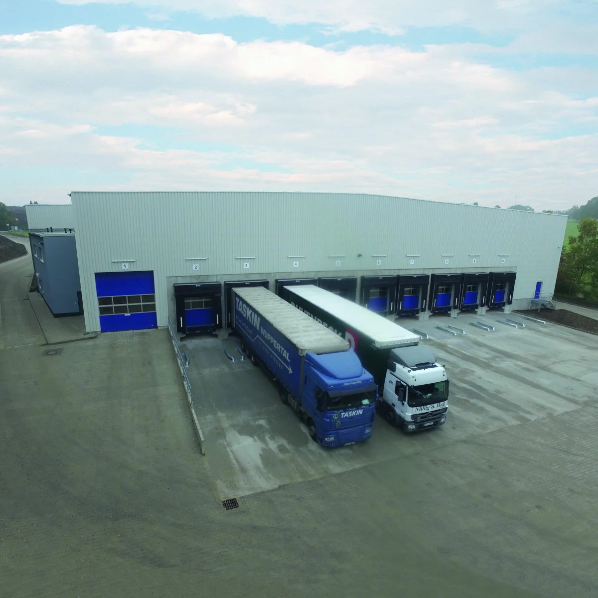 Logistikzentrum mit Verwaltungs- & Sozialtrakt - Gebr. Taskin Logistics GmbH