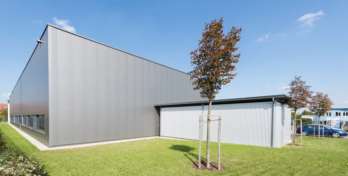 Neubau eines Produktionsgebäudes mit Verwaltung - Ernst Jugard GmbH & Co. KG