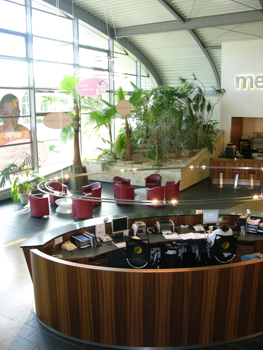 Infotainment Center mit Verwaltung - KBL Solarien AG