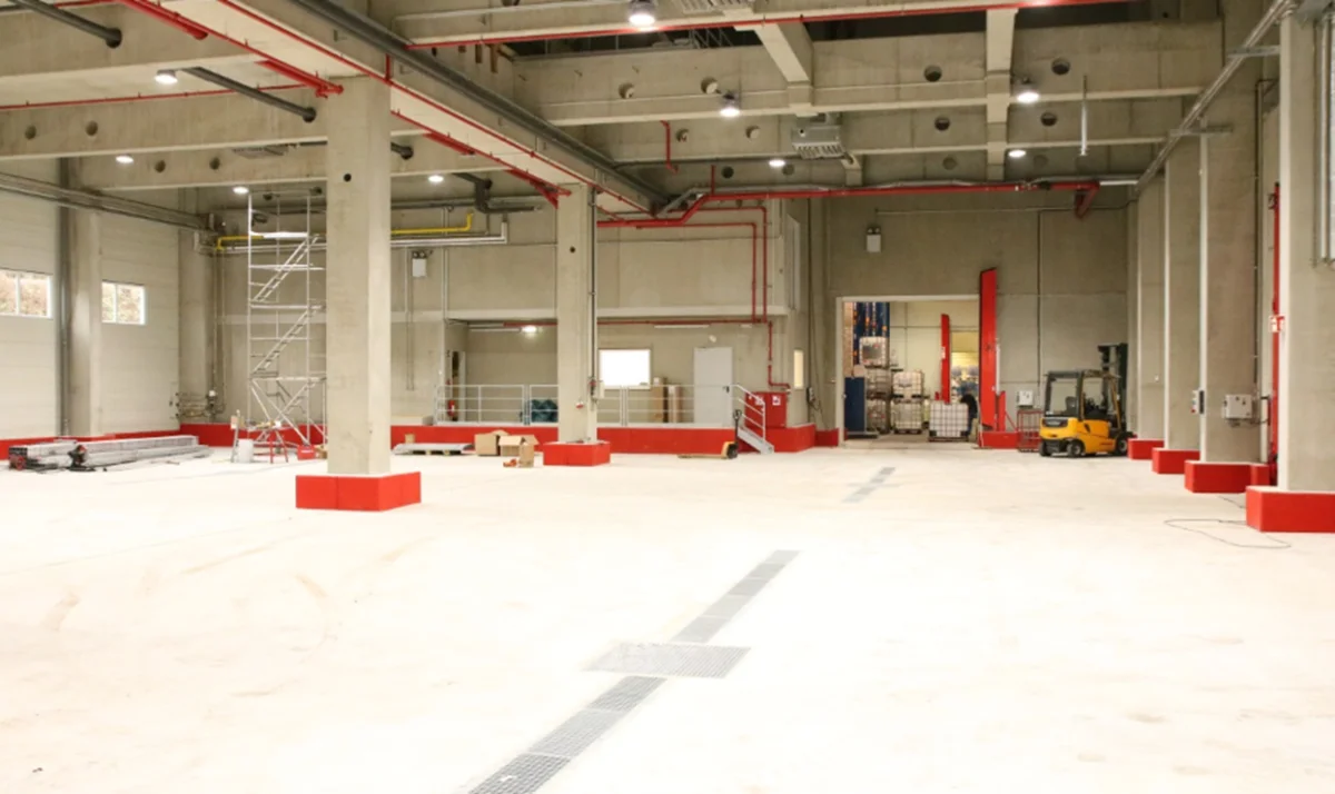 Neubau Lagerhalle und Anbau eines Versandbüros - Keller & Bohacek GmbH & Co. KG