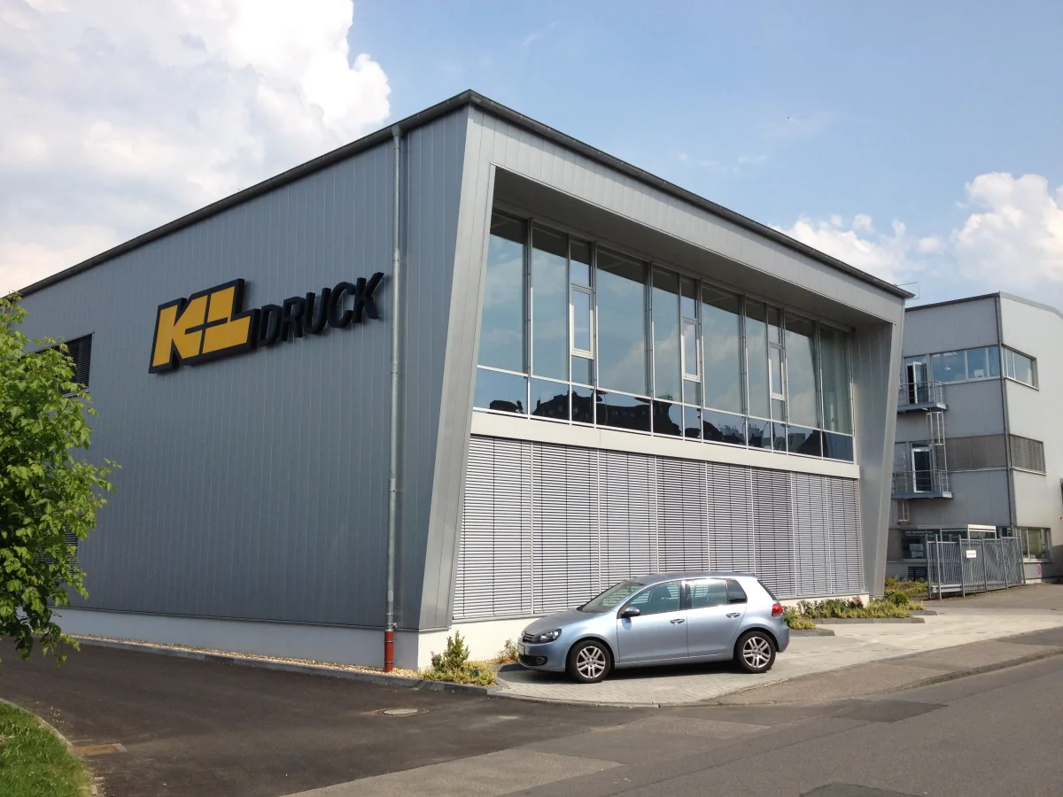 Gewerbehalle mit Bürogebäude - Kürten & Lechner Druck GmbH