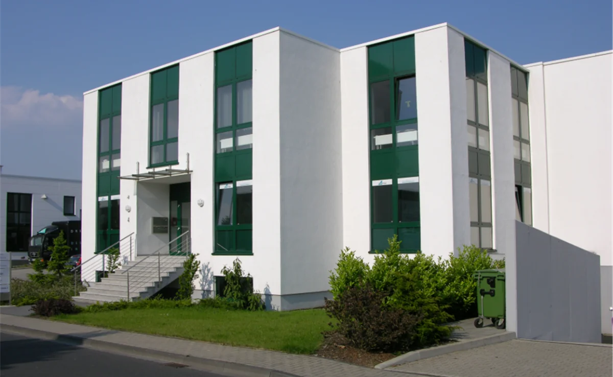 Verwaltung und Produktionshalle - Kurtsiefer Immobilien GmbH