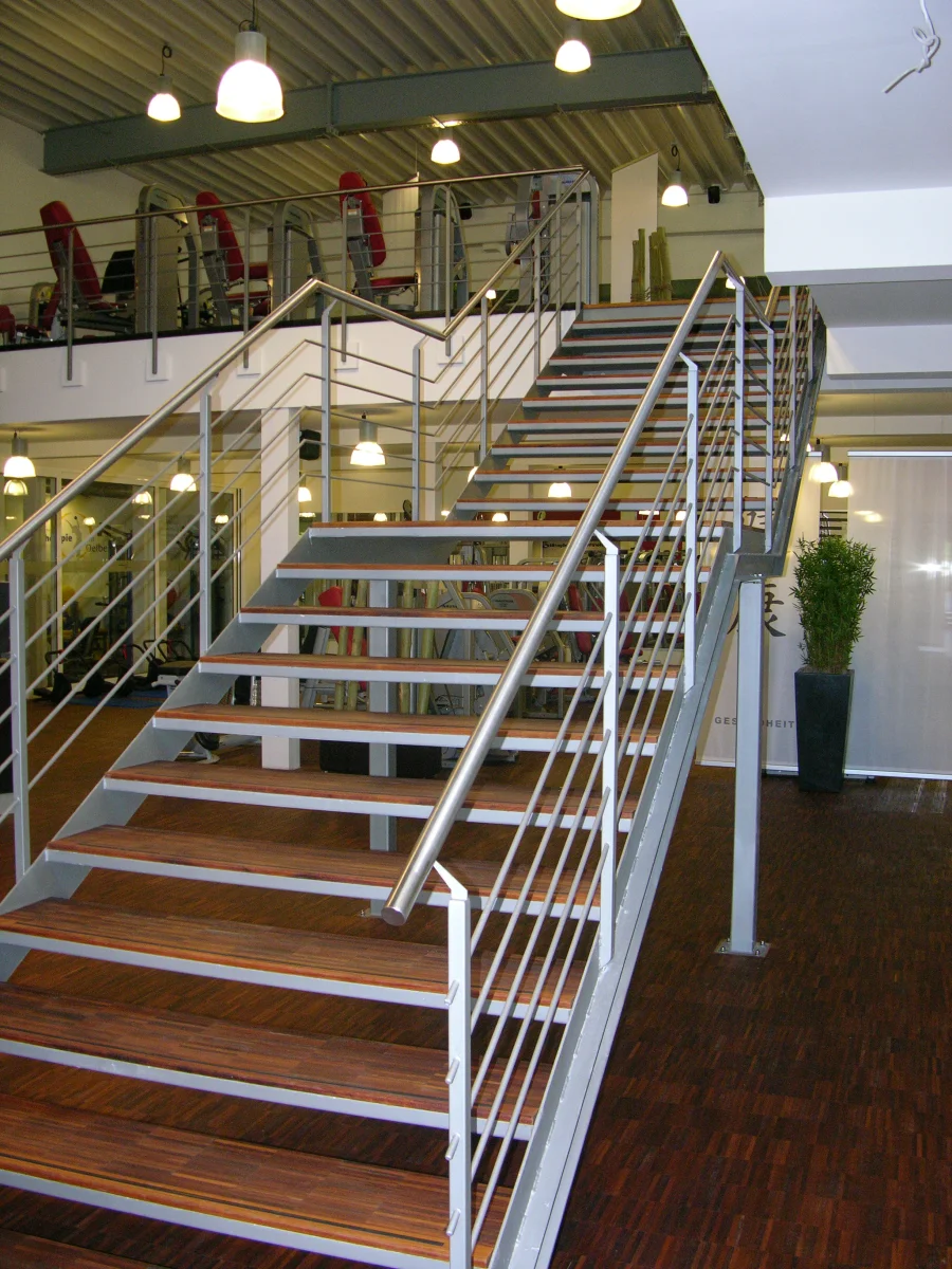 Physiopraxis mit Fitness-Center - Kurtsiefer Immobilien GmbH