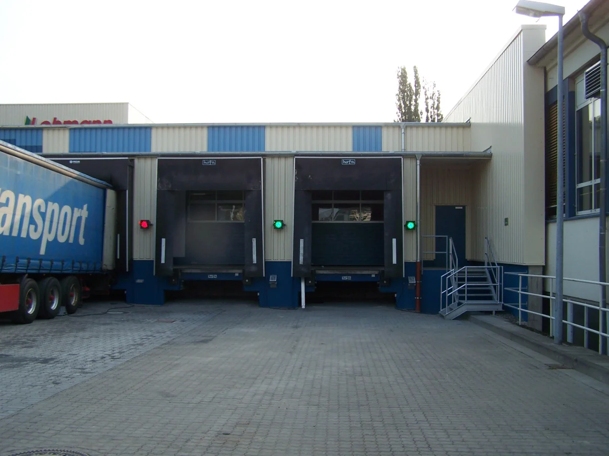 Gefahrstofflager und Erweiterungsbauten - Lohmann GmbH & Co. KG