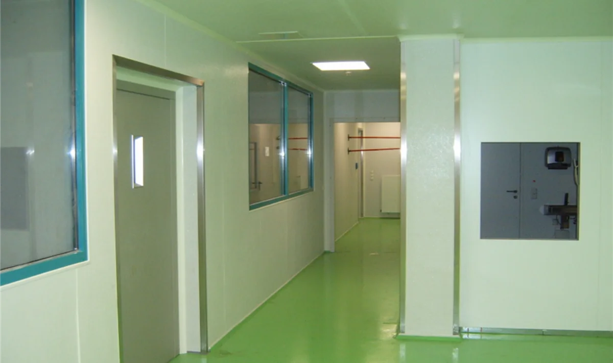 Lagerflächen auf zwei Ebenen - MediPac GmbH