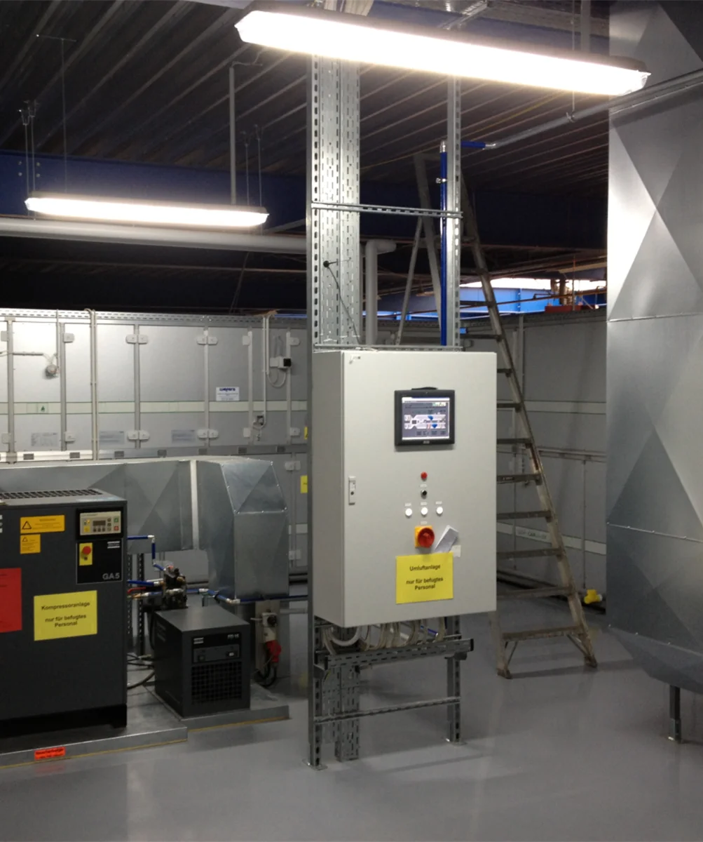 Lagerflächen auf zwei Ebenen - MediPac GmbH