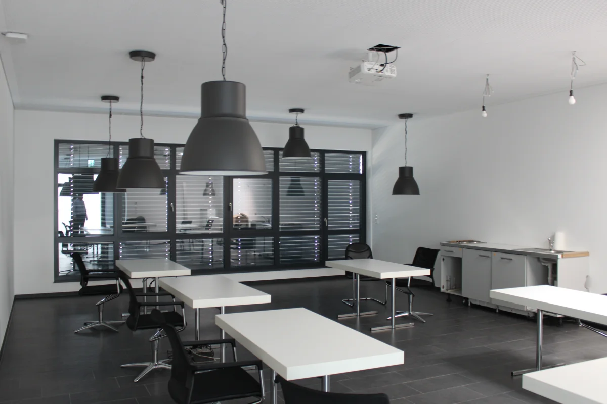 Neubau eines Bauhofs mit Büro- und Sozialräumen - Nürnberger Baugruppe GmbH + Co KG