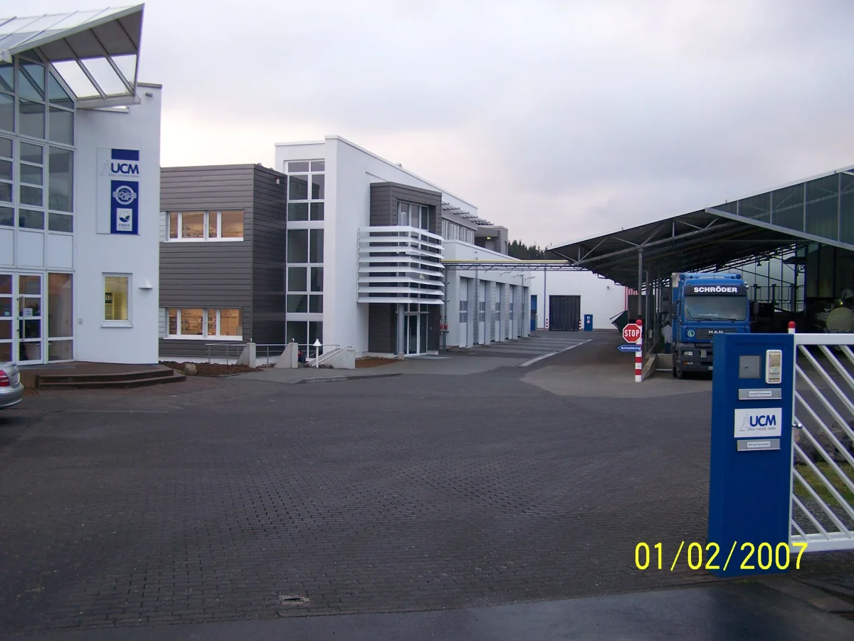 Multifunktionsgebäude mit Lager-, Produktions- und Laborbereichen - URSA-Chemie GmbH