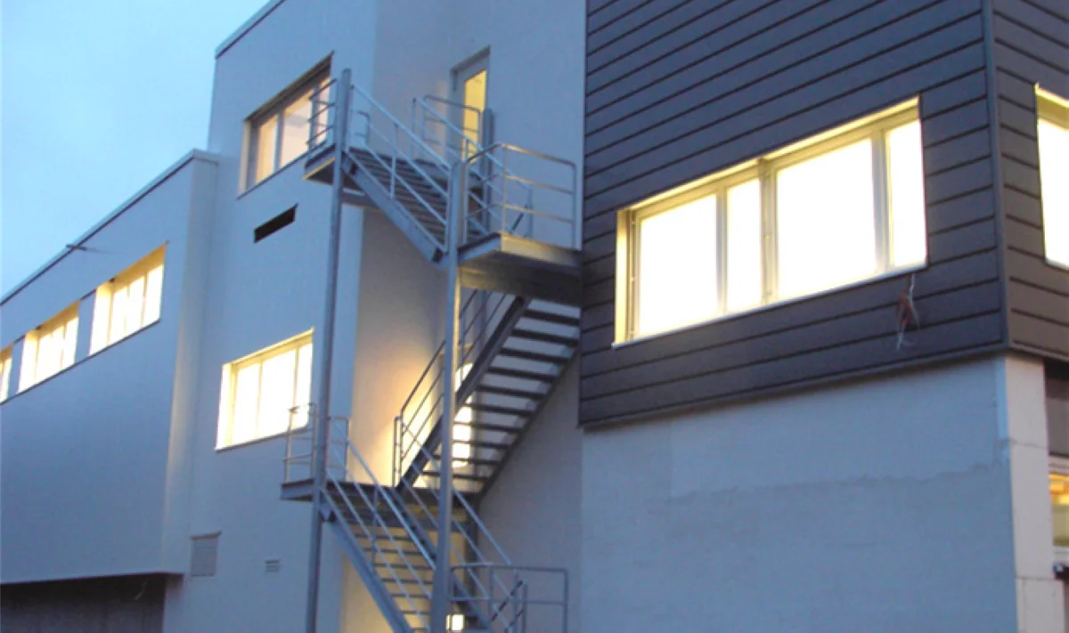 Multifunktionsgebäude mit Lager-, Produktions- und Laborbereichen - URSA-Chemie GmbH