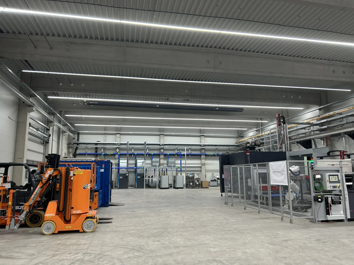 Neubau einer Produktionshalle mit Verwaltung - ZMT Automotive GmbH & Co. KG